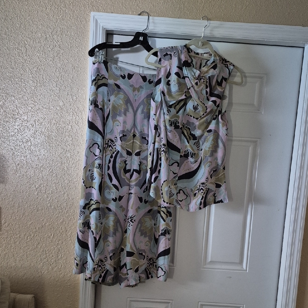 NWT Elegant Multicolor Women's Pants Set